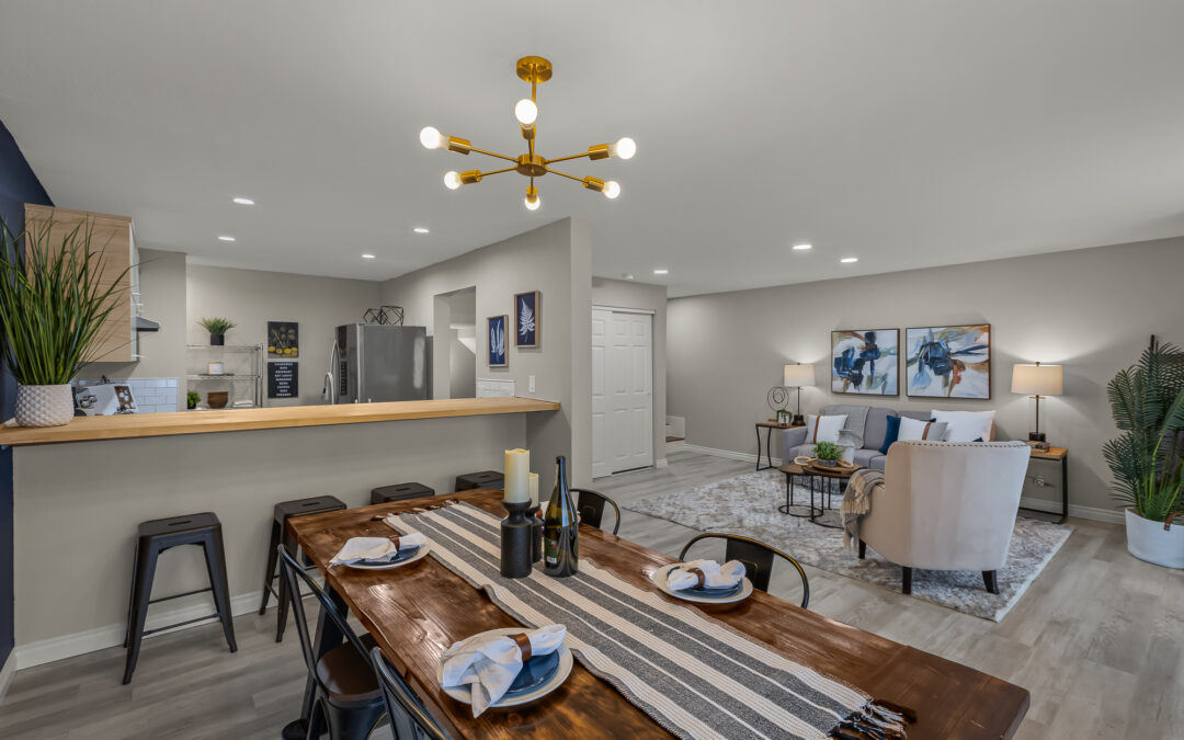 Renovated + Convenient 2-Bedroom Lynnwood Townhome