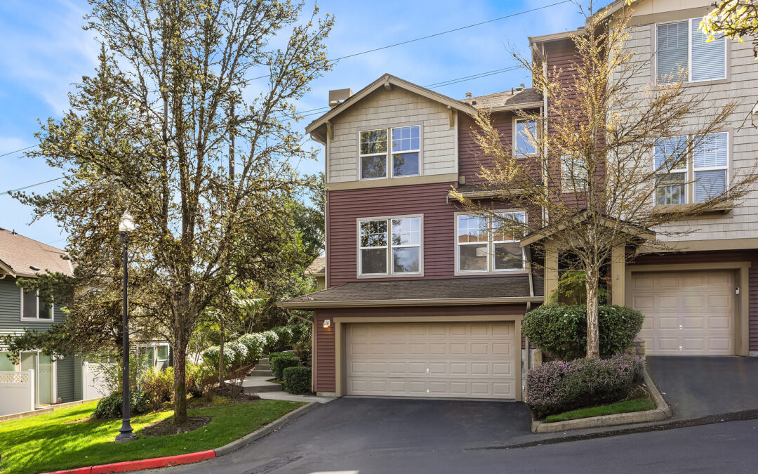 Turnkey SeaTac 3-Bedroom Condo